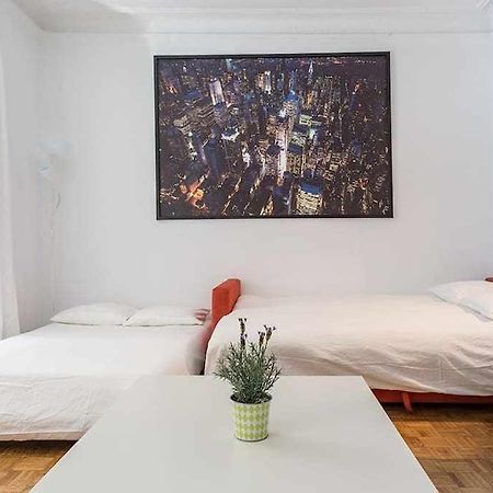 Apartamento Confortable En Atocha Appartement Madrid Buitenkant foto