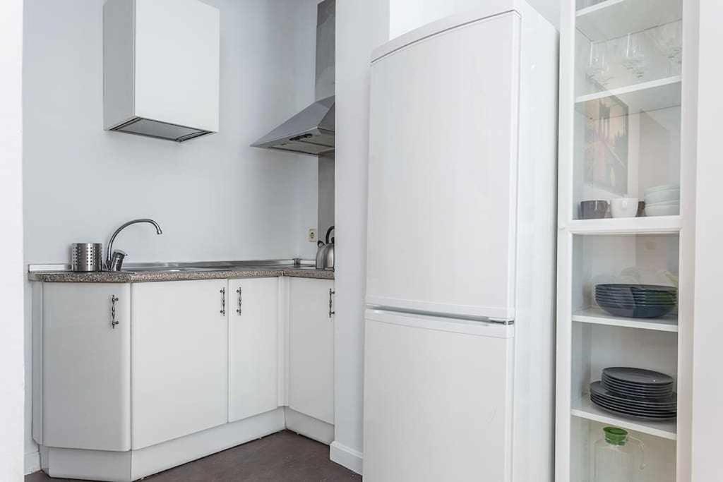 Apartamento Confortable En Atocha Appartement Madrid Buitenkant foto