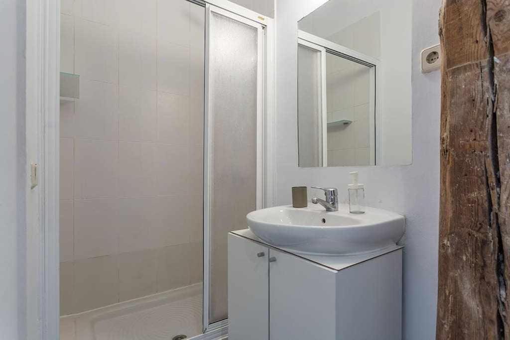Apartamento Confortable En Atocha Appartement Madrid Buitenkant foto